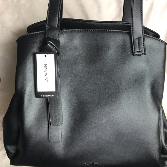 Nine West NWT Hobo Style Bag - Picture 1 of 9
